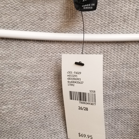 Layne Bryant sweater - Picture 3 of 3